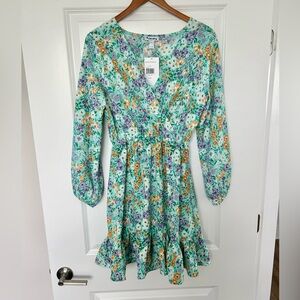 NWT V Neck Love Ady Mini Dress - Size L